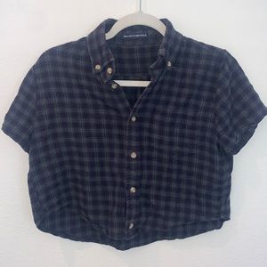 Cropped dark navy & green flannel top